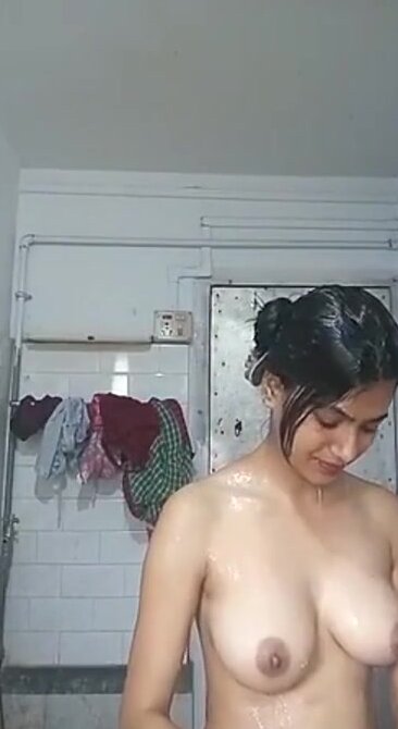Nude indon girls bath