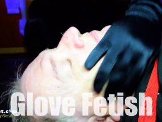 Giggles reccomend tickling gloves