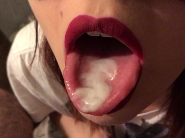 Starfire reccomend her sensual lips tongue make