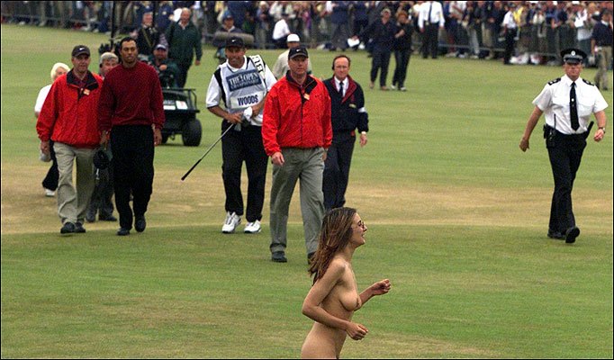 Nude golf course streak