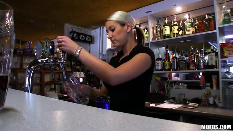Outlaw recommendet sex amateur bartender