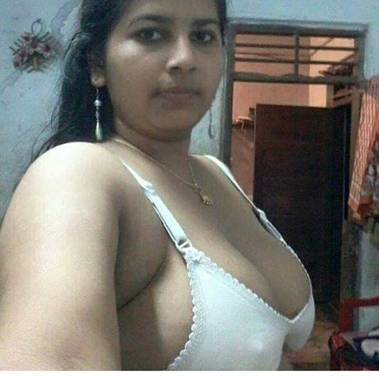 Appaloosa reccomend bangladeshi girls sexy pussy picture