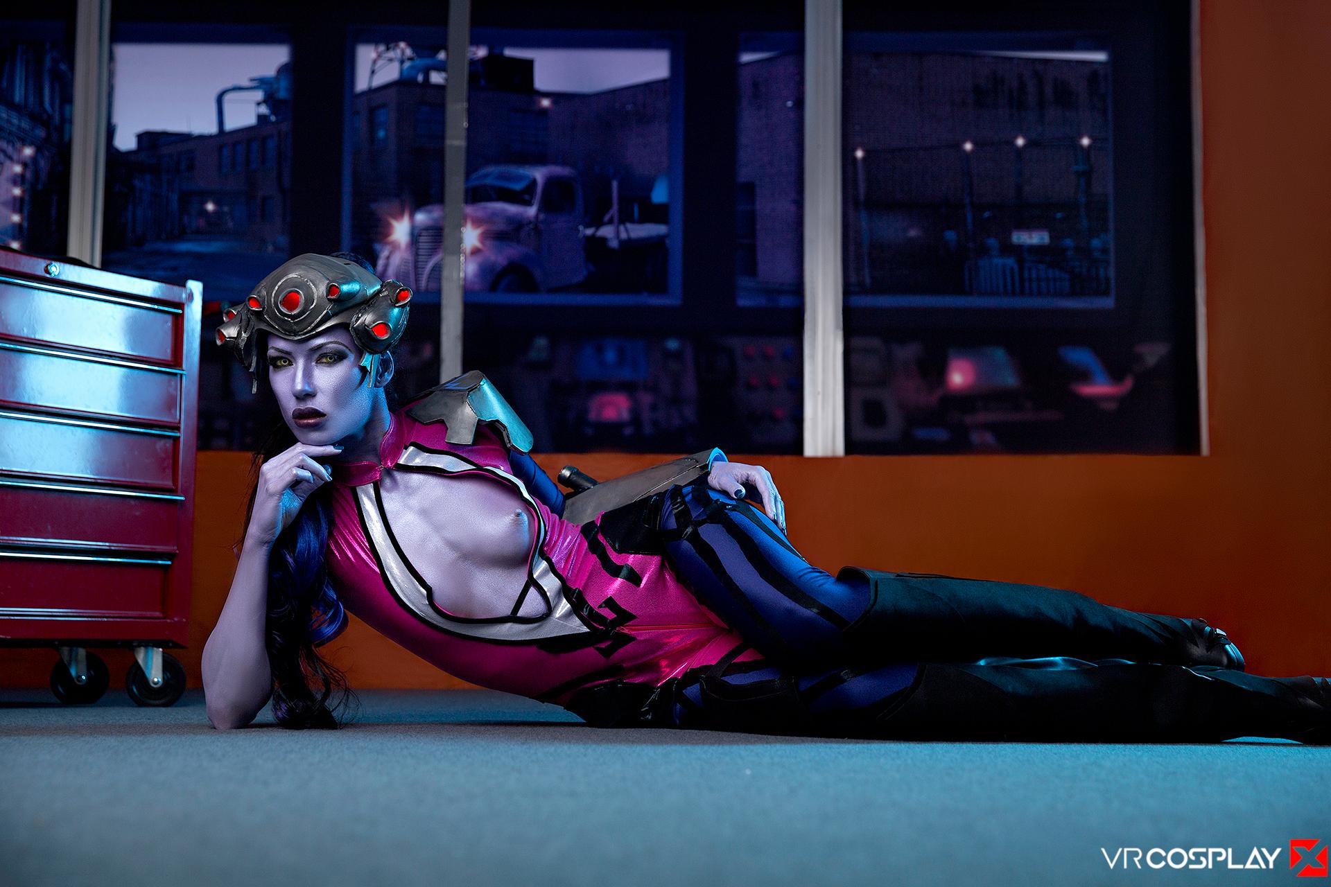 Showboat reccomend tracer widowmaker cosplay