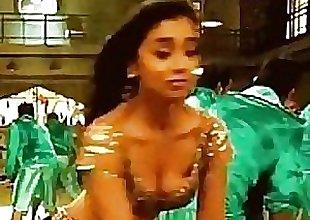 Bhabhi ka malik ke saath romance video featuring nipple slip of actress.