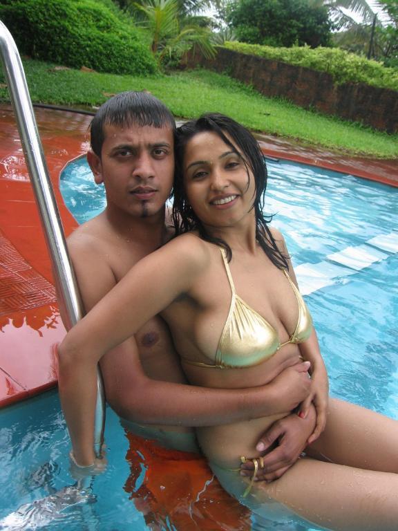 Indian swimming pool hot sex