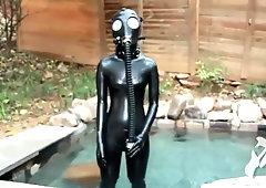 Breathplay water with gasmask