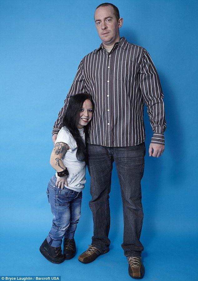 Midget Girl Get Fuck By Tall Man