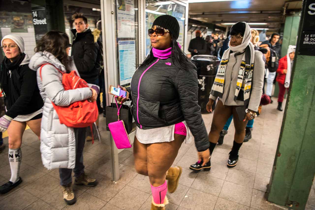 Amphibian reccomend Girls strip on ny subway