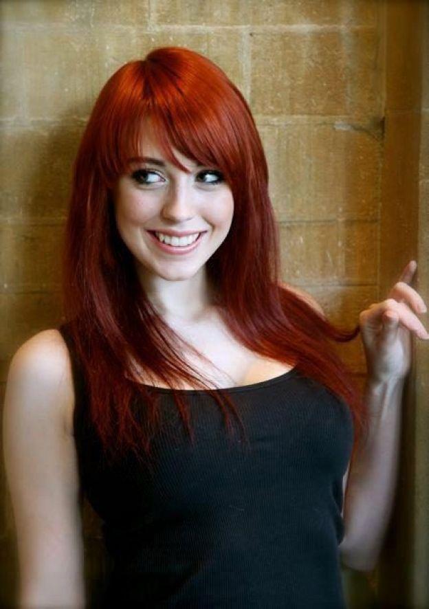 Rolly P. reccomend Beautiful hot redhead woman