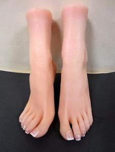 Gummy B. reccomend Foot fetish daly