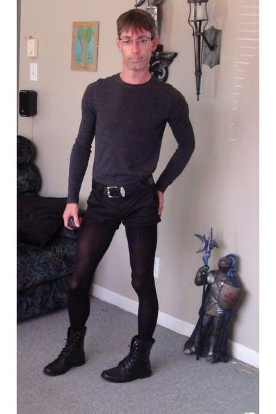 Pictures of men wearing pantyhose tights